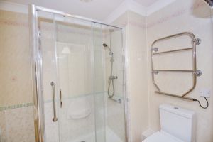SHOWER ROOM- click for photo gallery